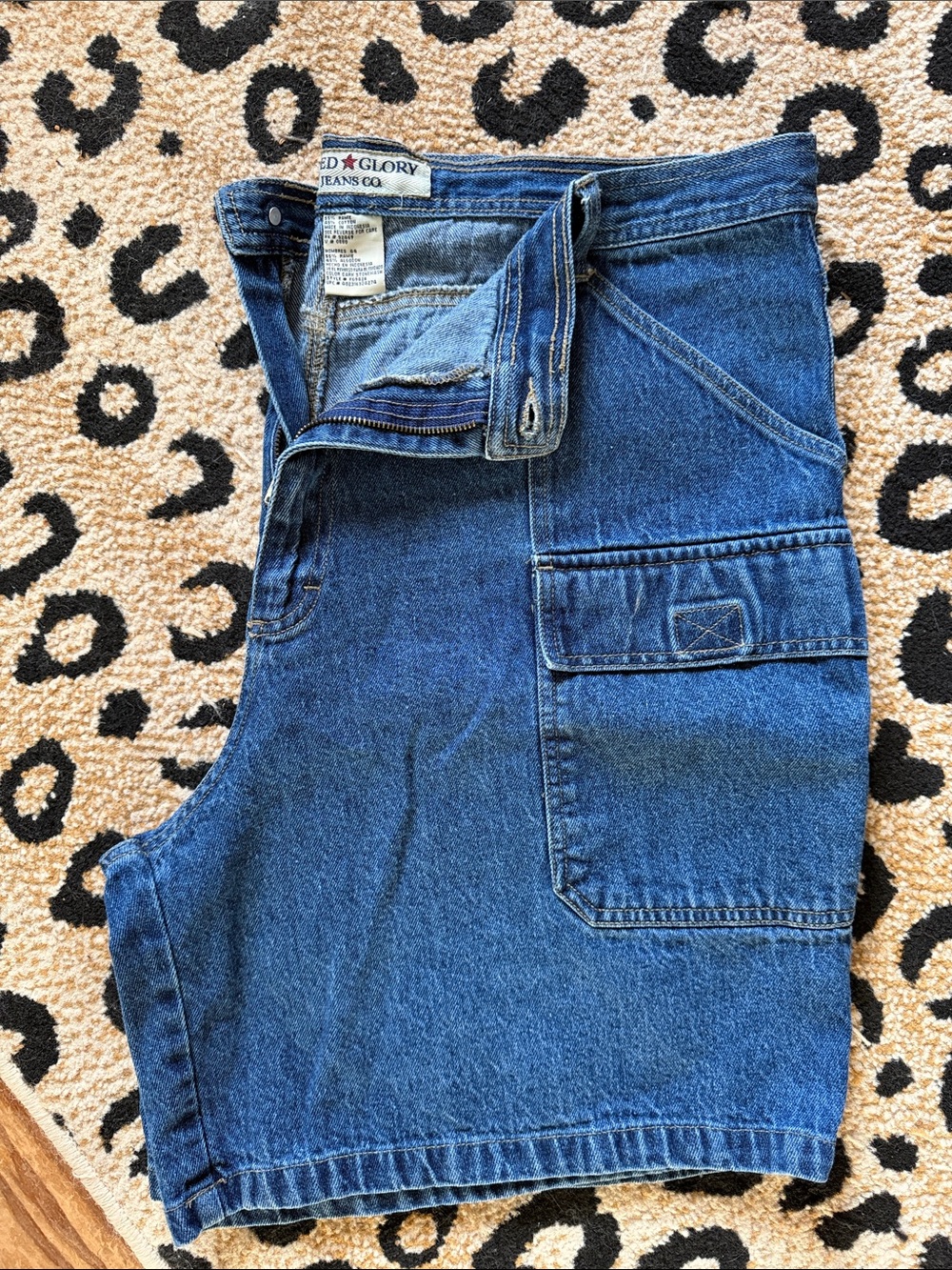 Old Glory Men’s Blue Denim Carpenter Shorts